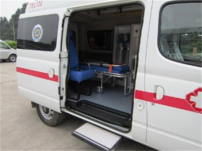 安多救护车出租服务案例7